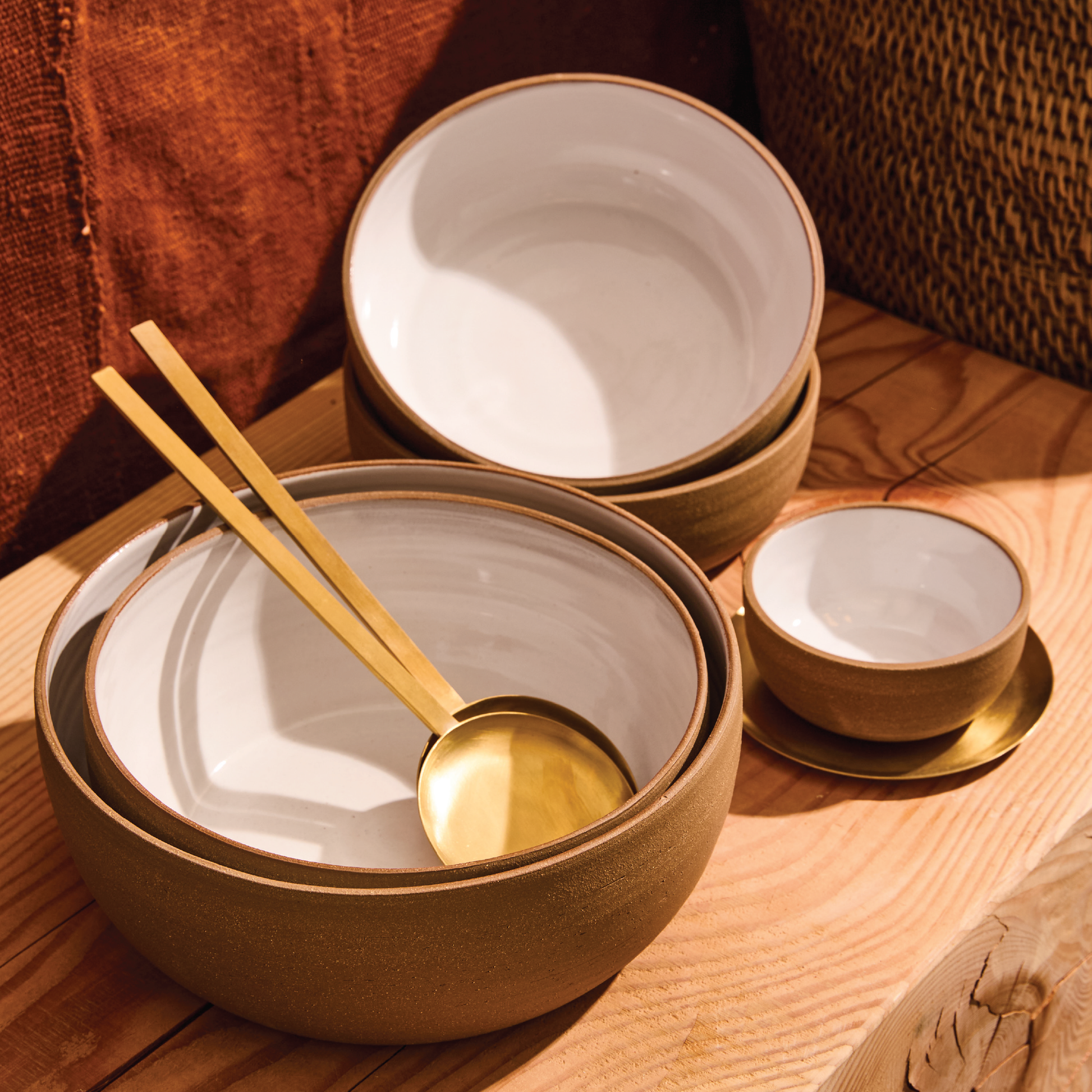 Large Serving Bowl - Dark Brown Stoneware / White Gloss